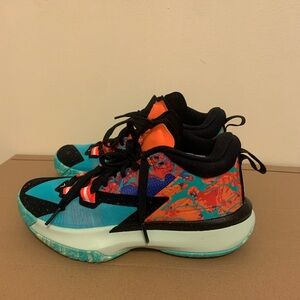 Zion 1 TB “Hyper Jade” sneakers Air Jordan
Size: 4.5 Y